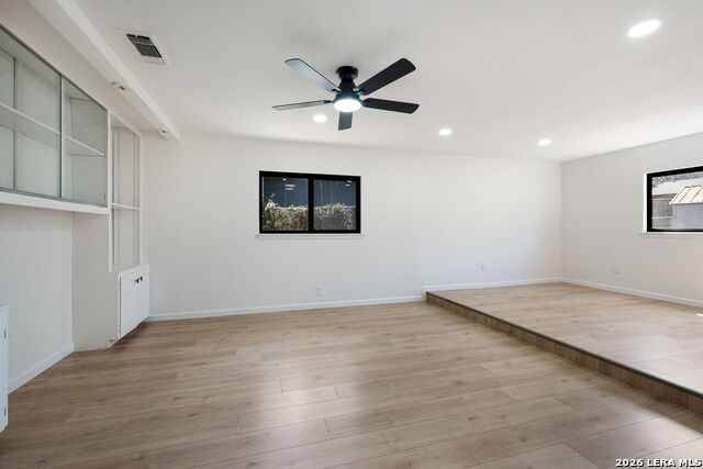 Image 17 of 32 For 10911 Putman Farm