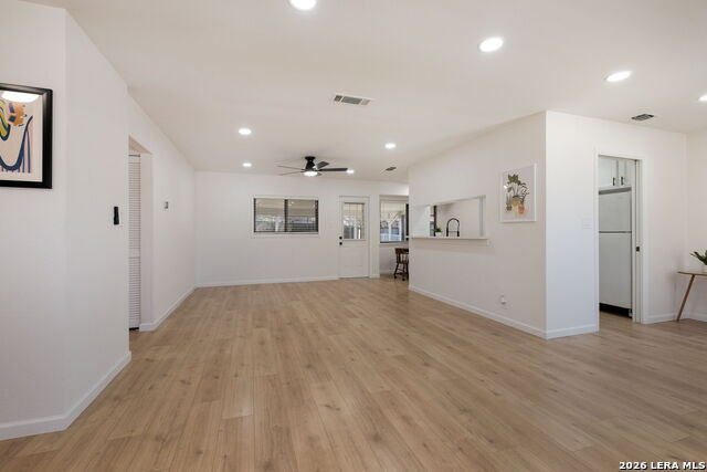 Image 5 of 32 For 10911 Putman Farm