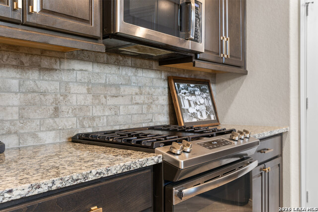 Image 11 of 34 For 2059 Easton Dr