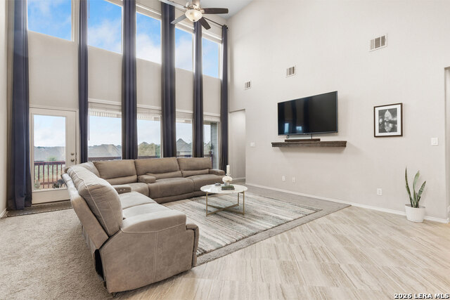 Image 3 of 34 For 2059 Easton Dr