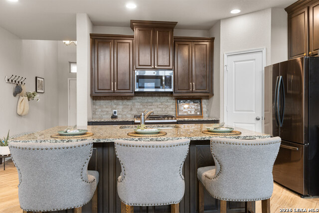 Image 9 of 34 For 2059 Easton Dr