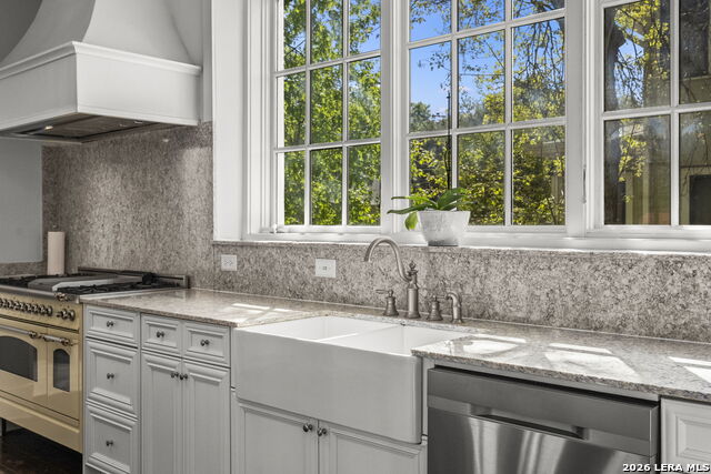 Image 18 of 79 For 110 Mulberry E