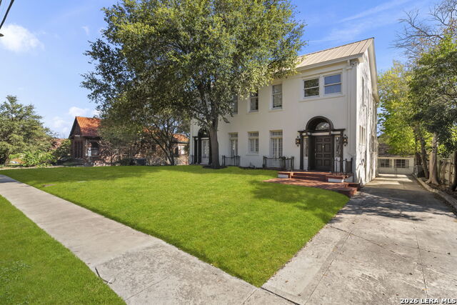 Image 3 of 79 For 110 Mulberry E