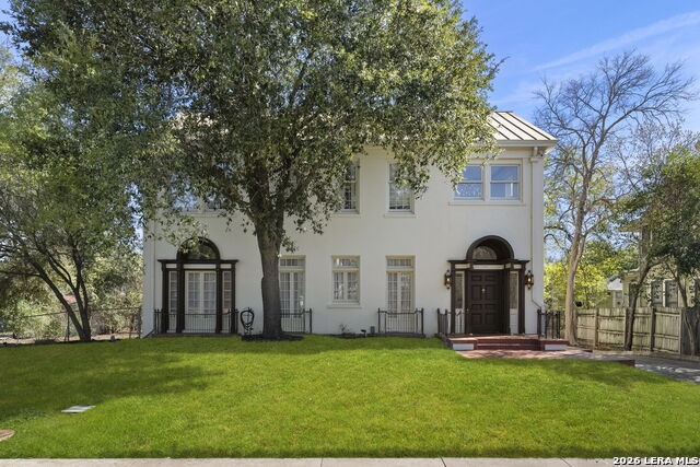 Image 4 of 79 For 110 Mulberry E