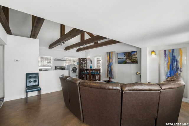 Image 46 of 79 For 110 Mulberry E