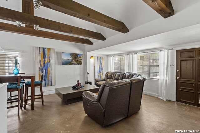 Image 49 of 79 For 110 Mulberry E