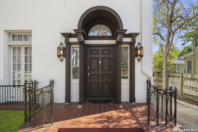 Image 5 of 79 For 110 Mulberry E