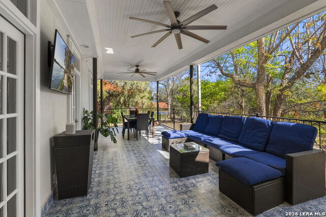 Image 62 of 79 For 110 Mulberry E