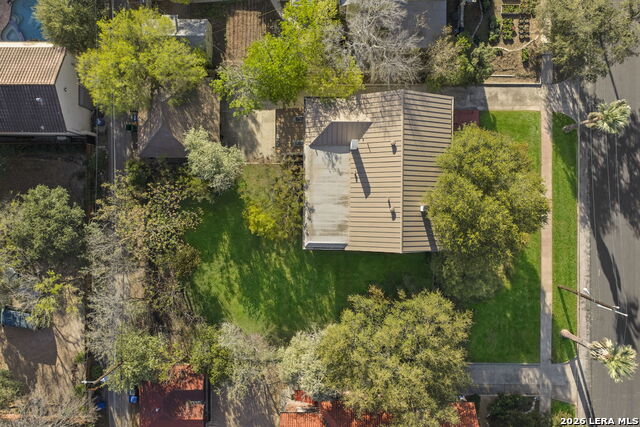 Image 72 of 79 For 110 Mulberry E