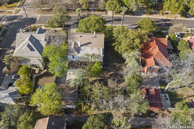 Image 77 of 79 For 110 Mulberry E