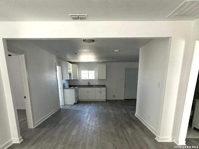 Image 3 of 13 For 514 Davis  