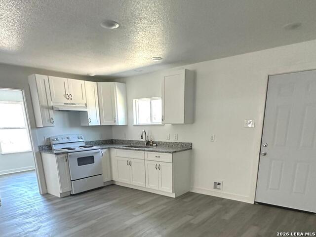 Image 4 of 13 For 514 Davis  