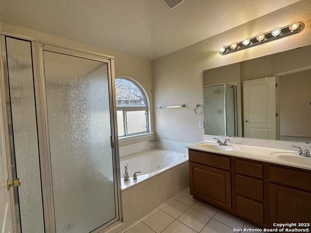 Image 10 of 17 For 668 Granite Cliff