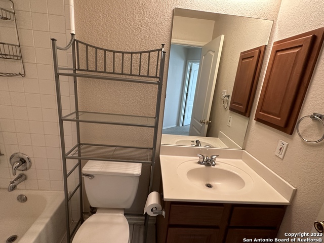 Image 14 of 17 For 668 Granite Cliff