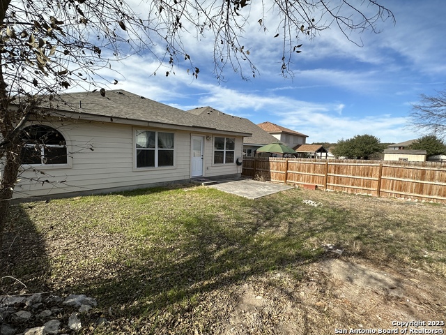 Image 16 of 17 For 668 Granite Cliff