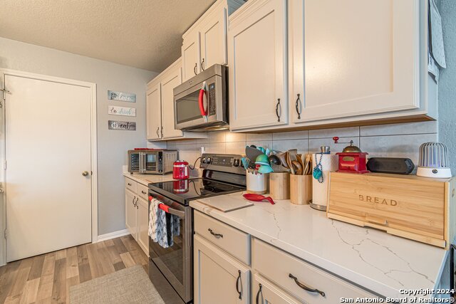 Image 21 of 55 For 18 Sulfur Cyn