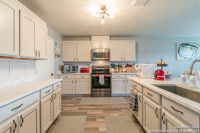 Image 24 of 55 For 18 Sulfur Cyn