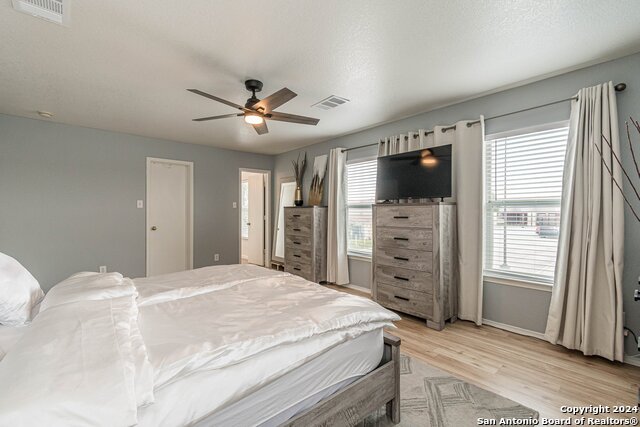 Image 28 of 55 For 18 Sulfur Cyn