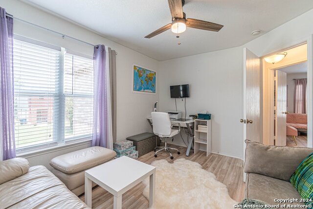 Image 38 of 55 For 18 Sulfur Cyn