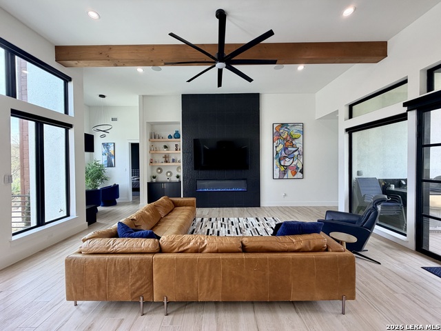 Image 4 of 39 For 19607 Terra Mont