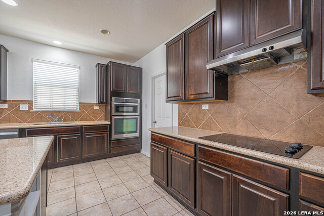 Image 11 of 33 For 2527 Villa Borghese