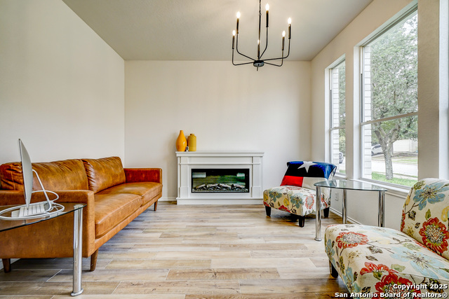 Image 12 of 33 For 21110 Foothill Pine