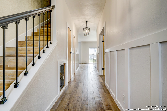 Image 2 of 33 For 21110 Foothill Pine