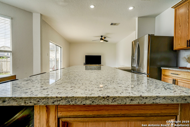 Image 29 of 33 For 21110 Foothill Pine