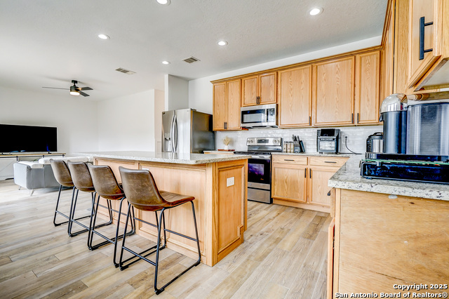 Image 30 of 33 For 21110 Foothill Pine