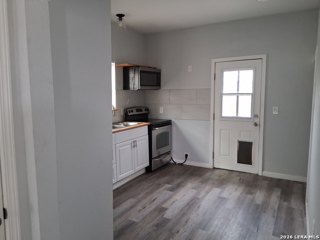 Image 14 of 17 For 539 Hicks  