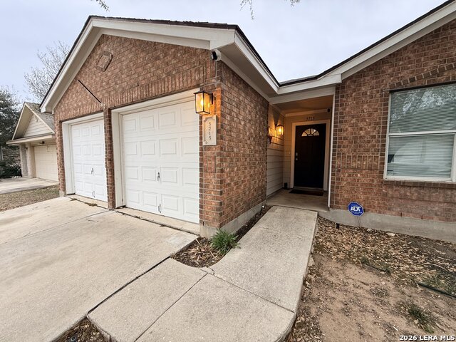 Image 3 of 28 For 5715 Grandwood