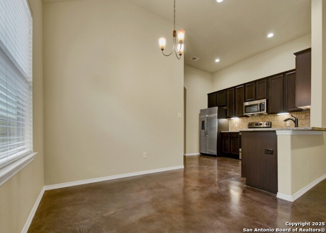 Image 7 of 19 For 9211 Canyon  