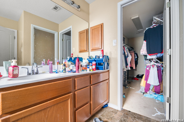 Image 20 of 39 For 4126 Bear Oak