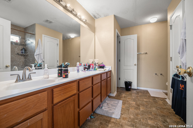 Image 27 of 39 For 4126 Bear Oak