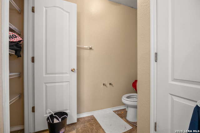 Image 29 of 39 For 4126 Bear Oak