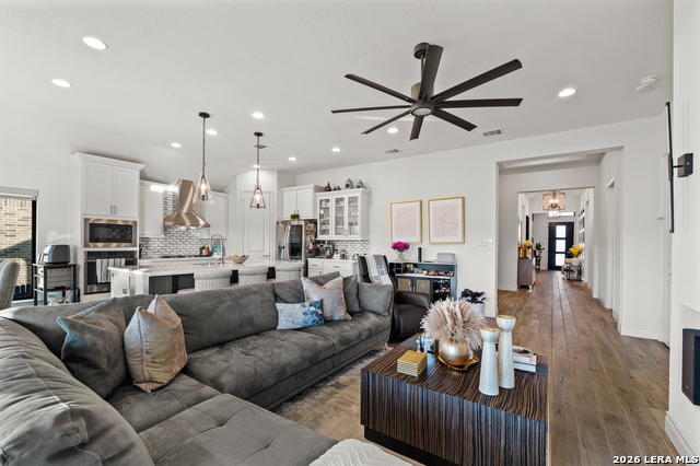 Image 24 of 50 For 14035 May Mist