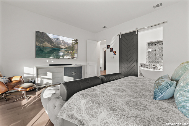 Image 35 of 50 For 14035 May Mist