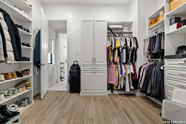 Image 43 of 50 For 14035 May Mist