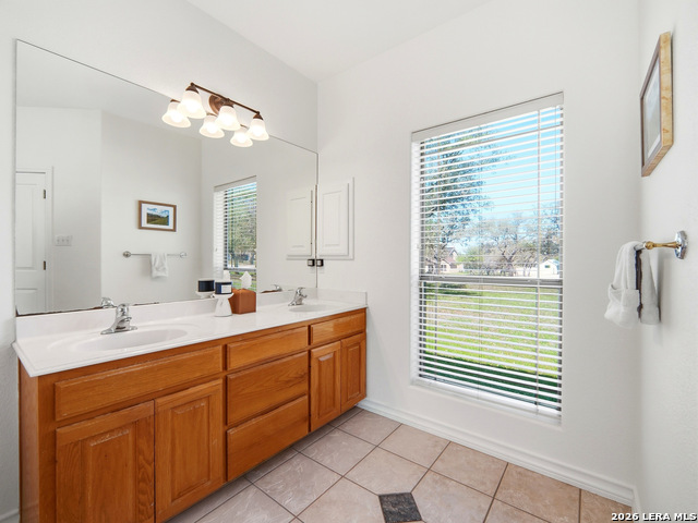 Image 26 of 51 For 121 Delaney Rae