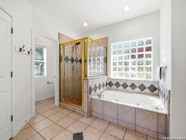 Image 27 of 51 For 121 Delaney Rae