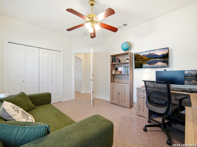 Image 31 of 51 For 121 Delaney Rae