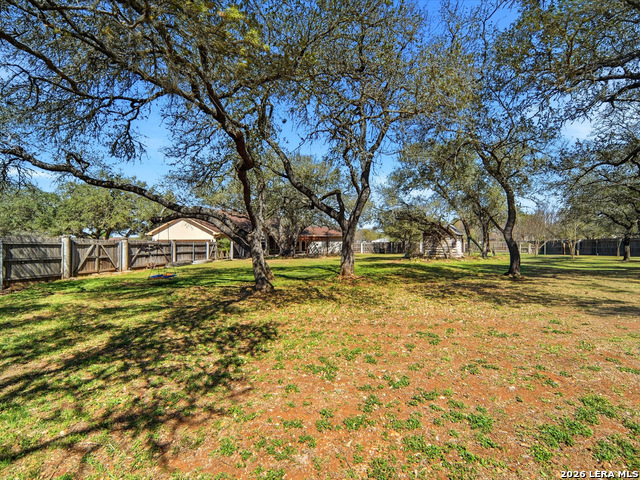 Image 39 of 51 For 121 Delaney Rae