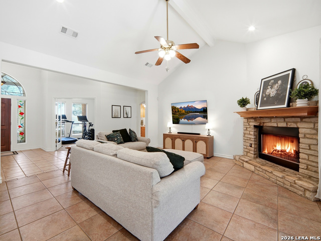 Image 8 of 51 For 121 Delaney Rae