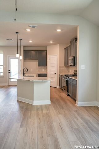 Image 8 of 12 For 6623 Velma  