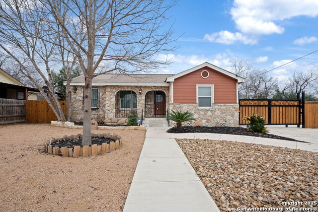 Details for 1046 Hillcrest Dr, San Antonio, TX 78228