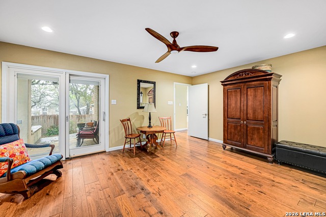 Image 16 of 30 For 17006 Wood Moss