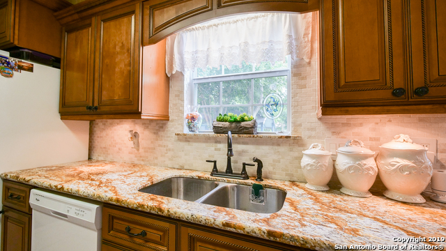 Image 6 of 24 For 10202 Bull Run St N