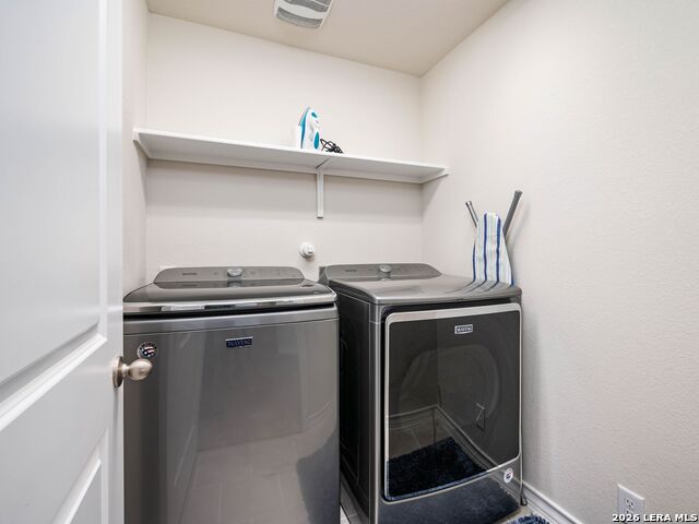 Image 24 of 26 For 22607 Green Jacket