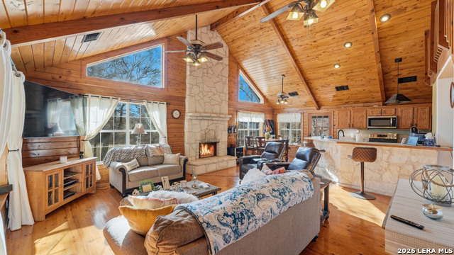 Image 30 of 86 For 828 Shady Grove