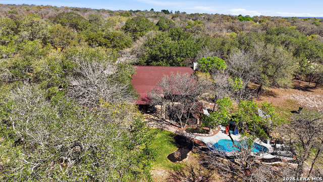 Image 41 of 86 For 828 Shady Grove